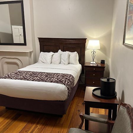 Inn On St. Ann, A French Quarter Guest Houses Property Ню Орлиънс Екстериор снимка